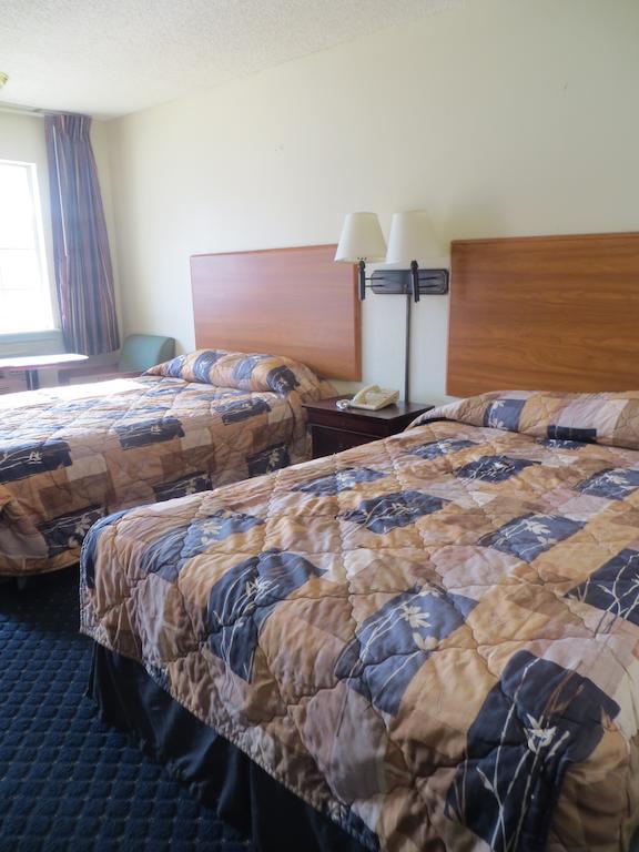 Regency 7 Rogers Motel Bilik gambar